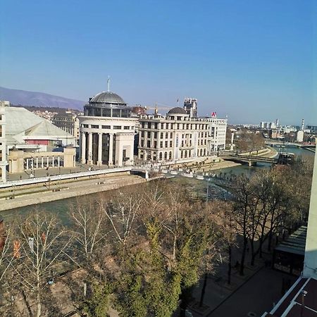 Calla 5 Apartment - Main Square, In The City Shopping Center - Parking Slot With Security And Video Camera Skopje Eksteriør billede
