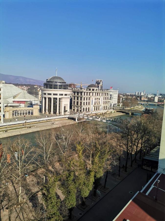 Calla 5 Apartment - Main Square, In The City Shopping Center - Parking Slot With Security And Video Camera Skopje Eksteriør billede
